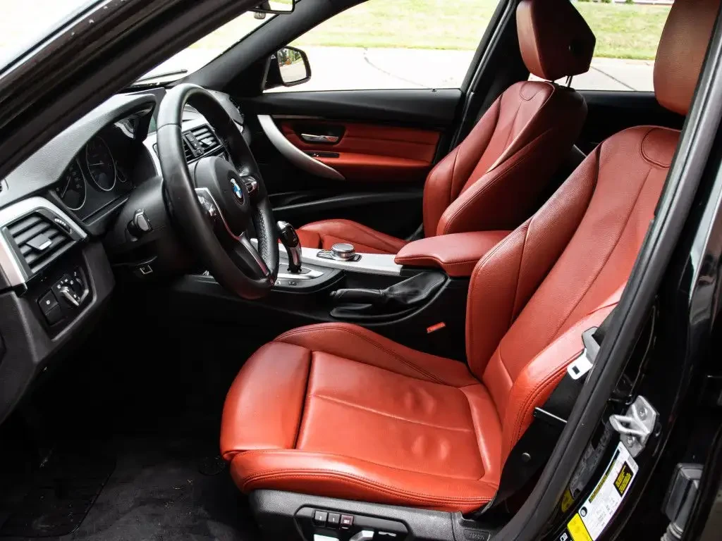 BMW 330 xDrive M Sport * CARFAX* ОПЦИЯ ЗА ФИНАНСИРАНЕ*  - изображение 7