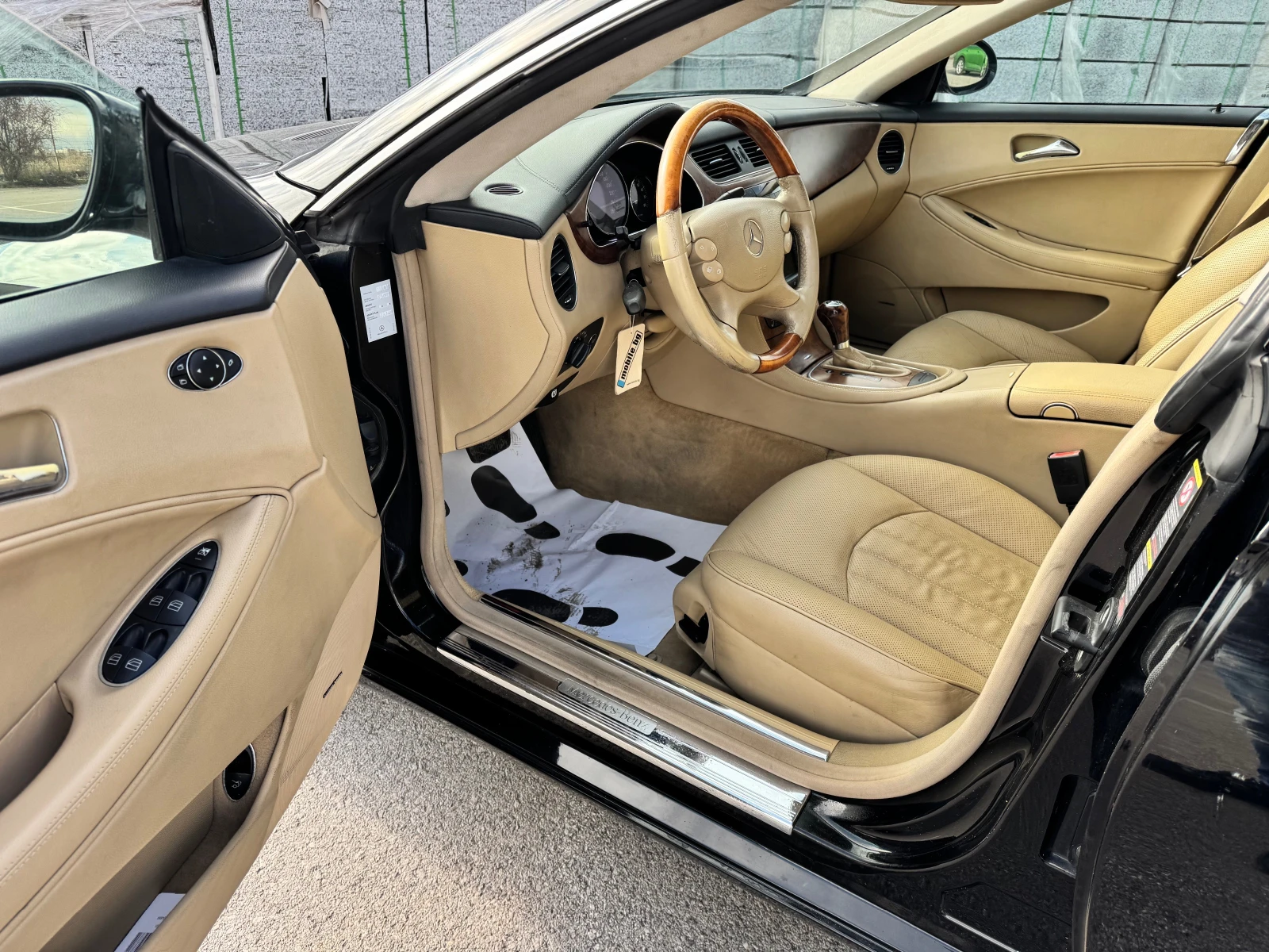 Mercedes-Benz CLS 350 3.5i-292-FULL - изображение 10