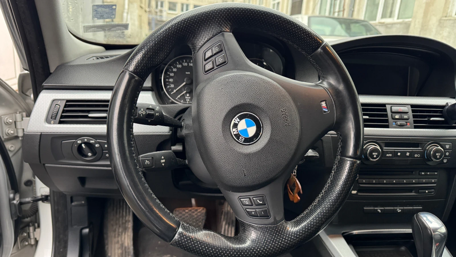 BMW 330 E91/ 3.0/ xDrive - изображение 7