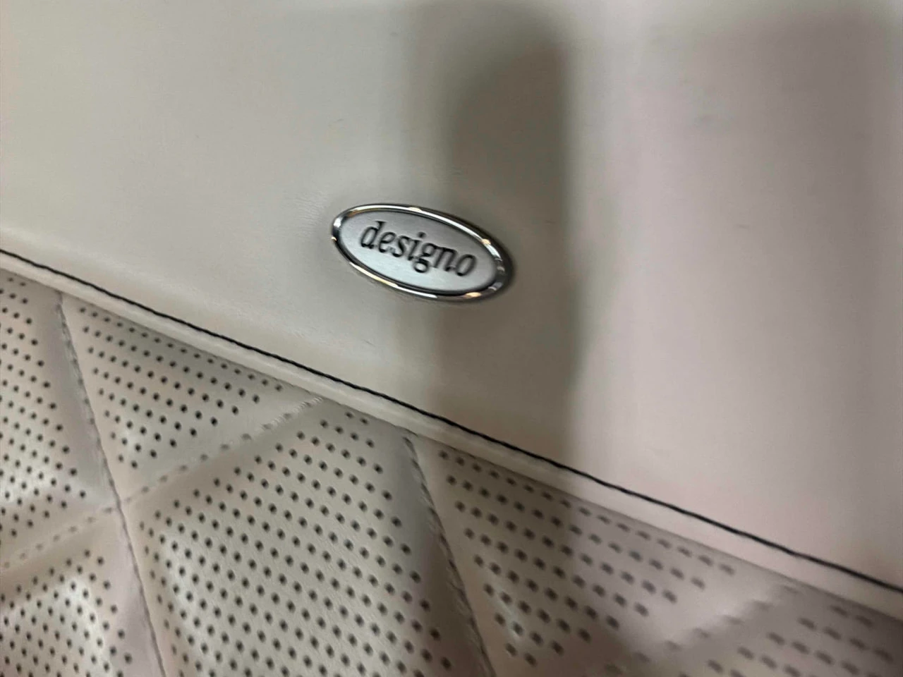 Mercedes-Benz GLS 450 * DESIGNO* МАСАЖИ* ДИСТОРНИК* ОБДУХВАНЕ* 360* ПАНО - изображение 10