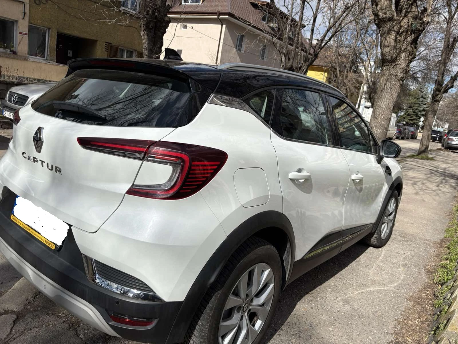 Renault Captur, снимка 7 - Автомобили и джипове - 53819256