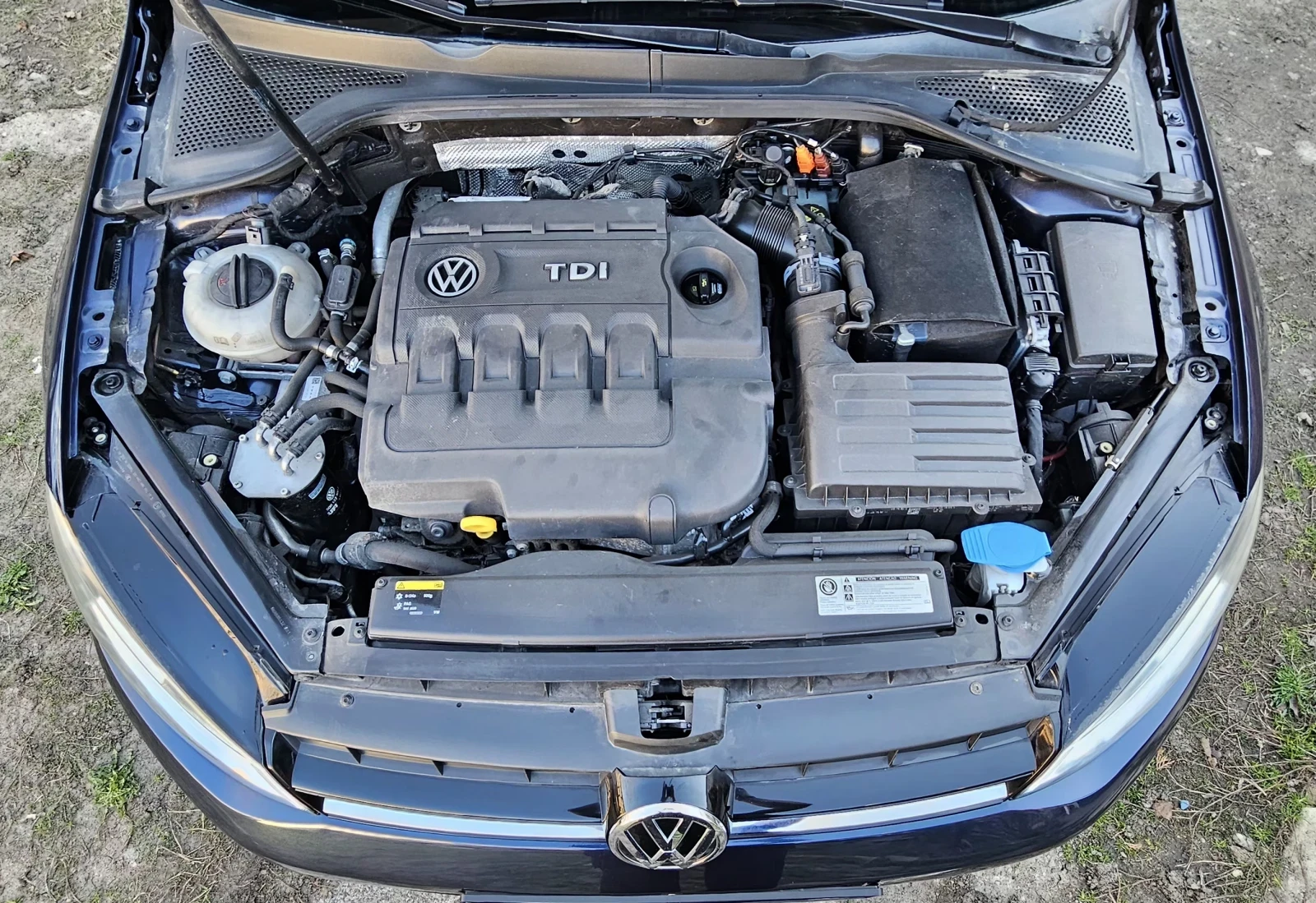 VW Golf BUSINESS* 1.6* TDI* Italy* ТОП ОФЕРТА , снимка 15 - Автомобили и джипове - 53803642