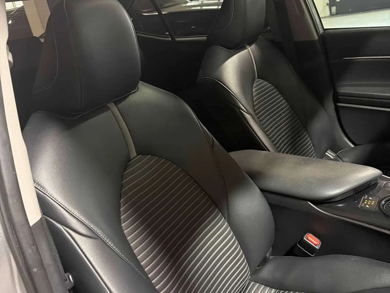 Toyota Camry * Auto * CARFAX * Два ключа * Шибидах * , снимка 17 - Автомобили и джипове - 53901114