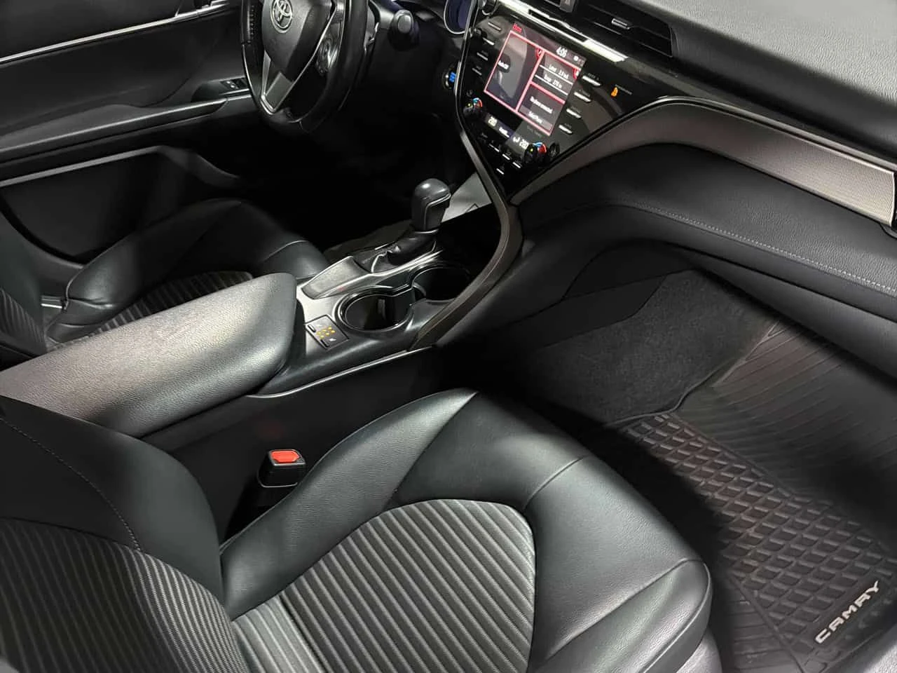 Toyota Camry * Auto * CARFAX * Два ключа * Шибидах * , снимка 16 - Автомобили и джипове - 53901114