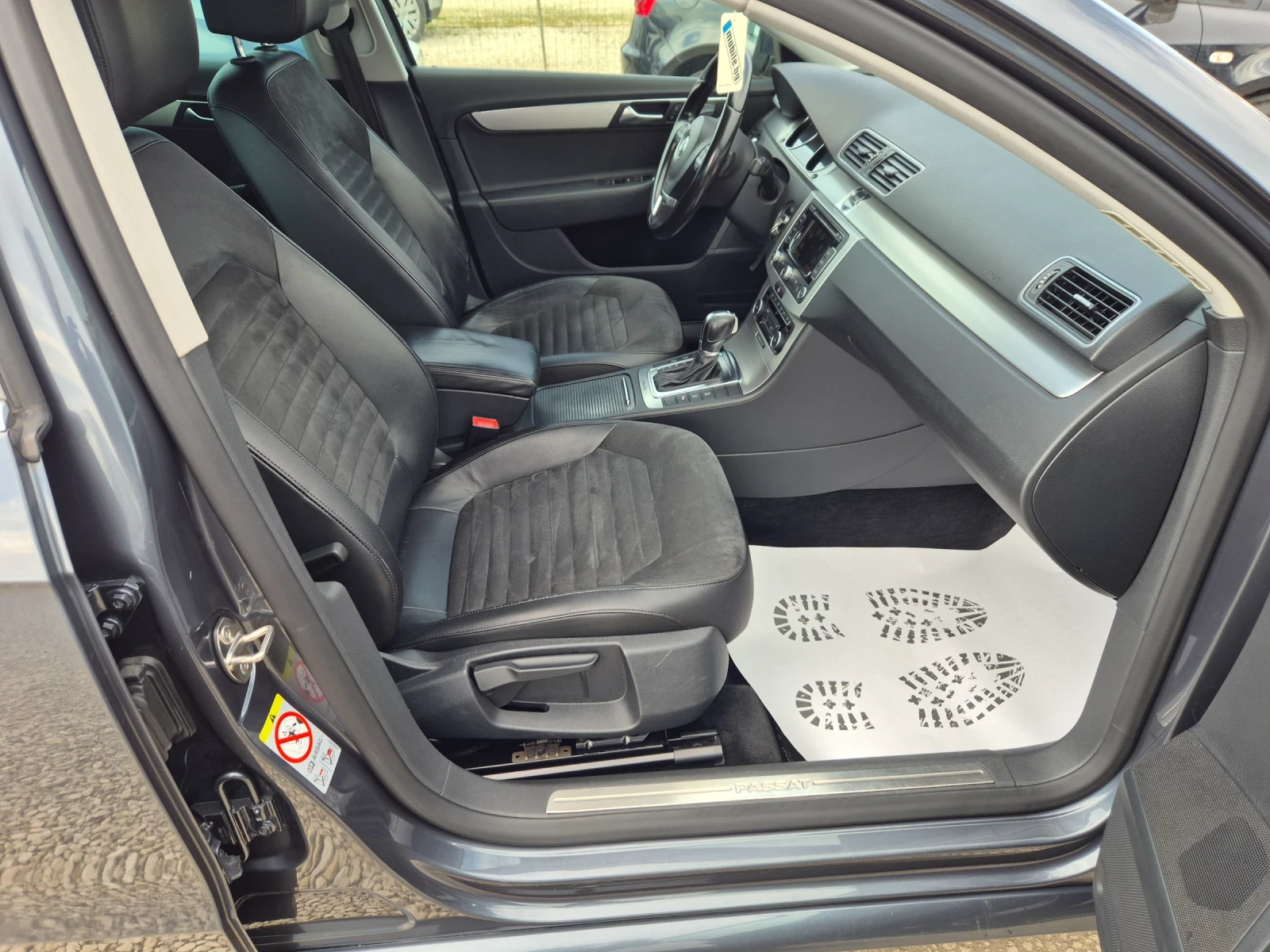 VW Passat 2.0TDI 4X4 DsG, снимка 12 - Автомобили и джипове - 54047872