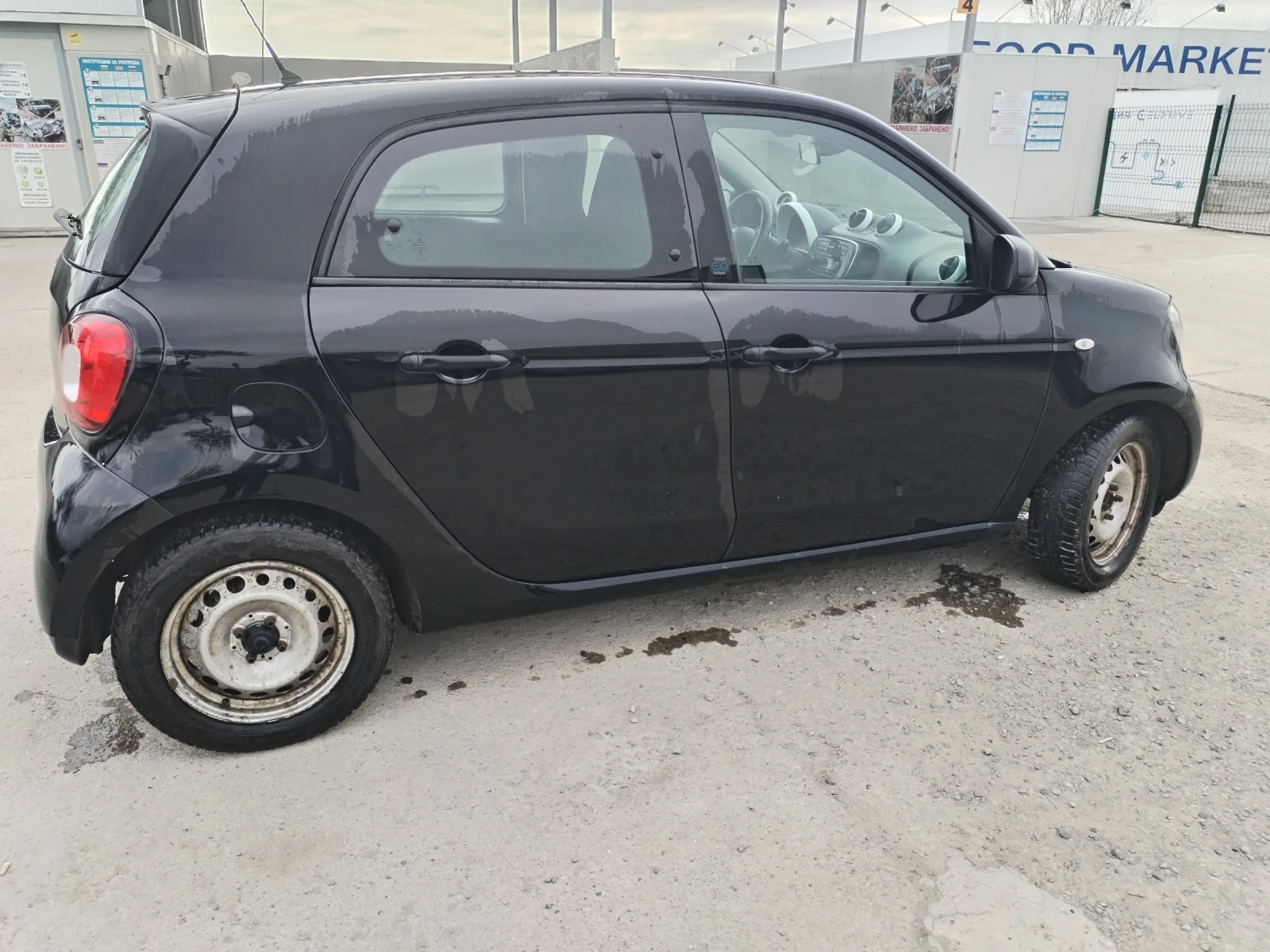 Smart Forfour, снимка 2 - Автомобили и джипове - 54239594