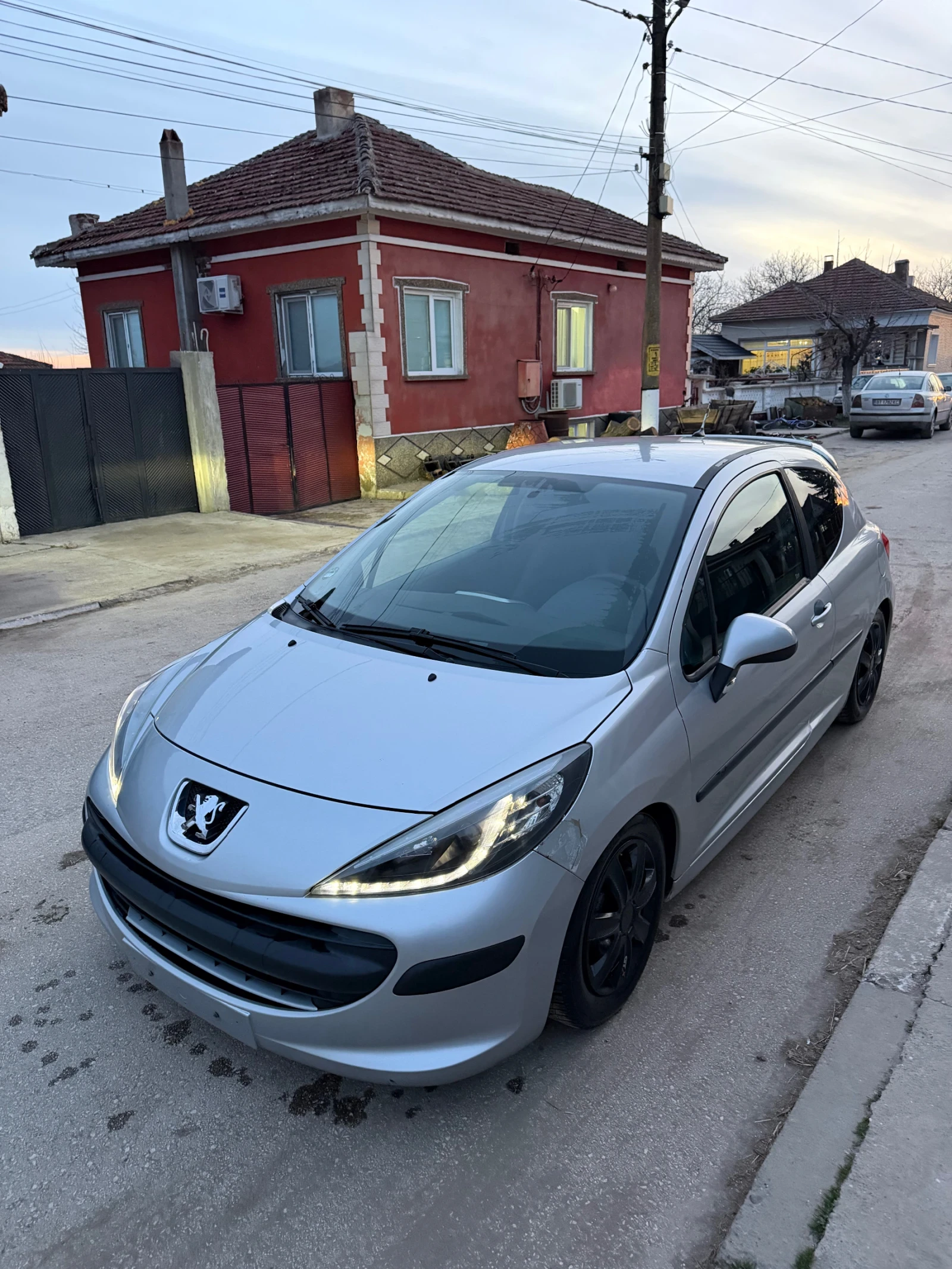 Peugeot 207 1.6HD? 109PS, снимка 4 - Автомобили и джипове - 54407629