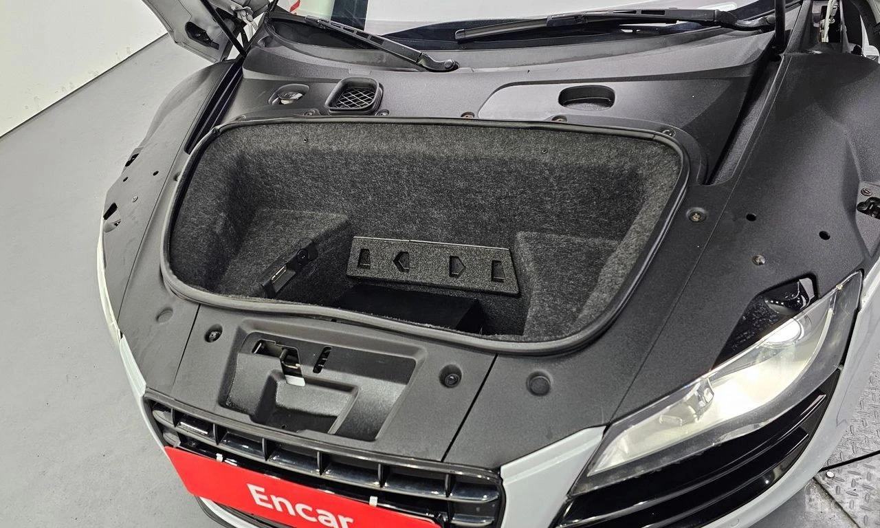 Audi R8 SPIDER* 5.2 V10 COUPE* КОЖА* ПОДГРЕВ и ДР , снимка 6 - Автомобили и джипове - 54635951