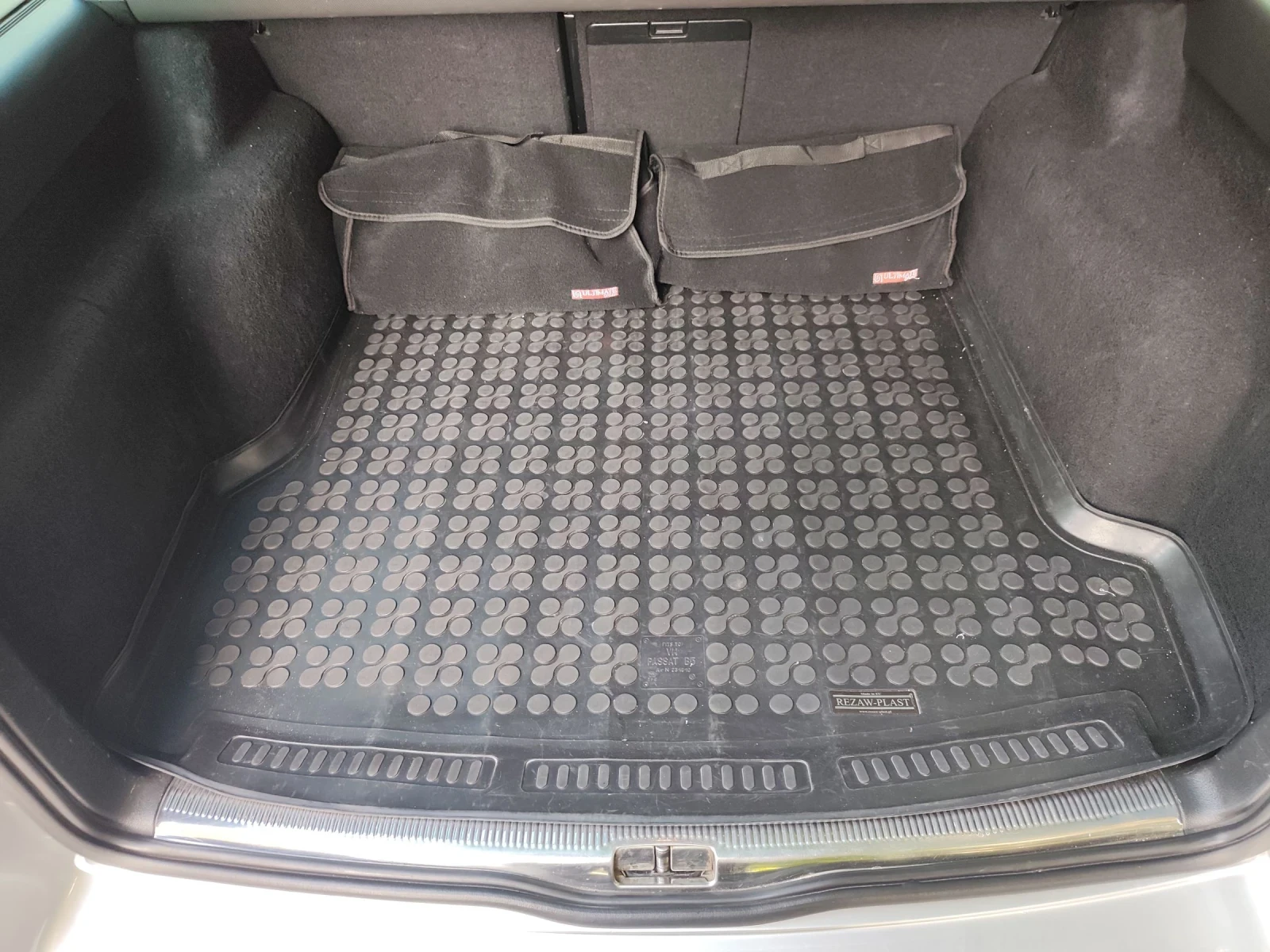 VW Passat 1.8T Highline , снимка 12 - Автомобили и джипове - 54693166