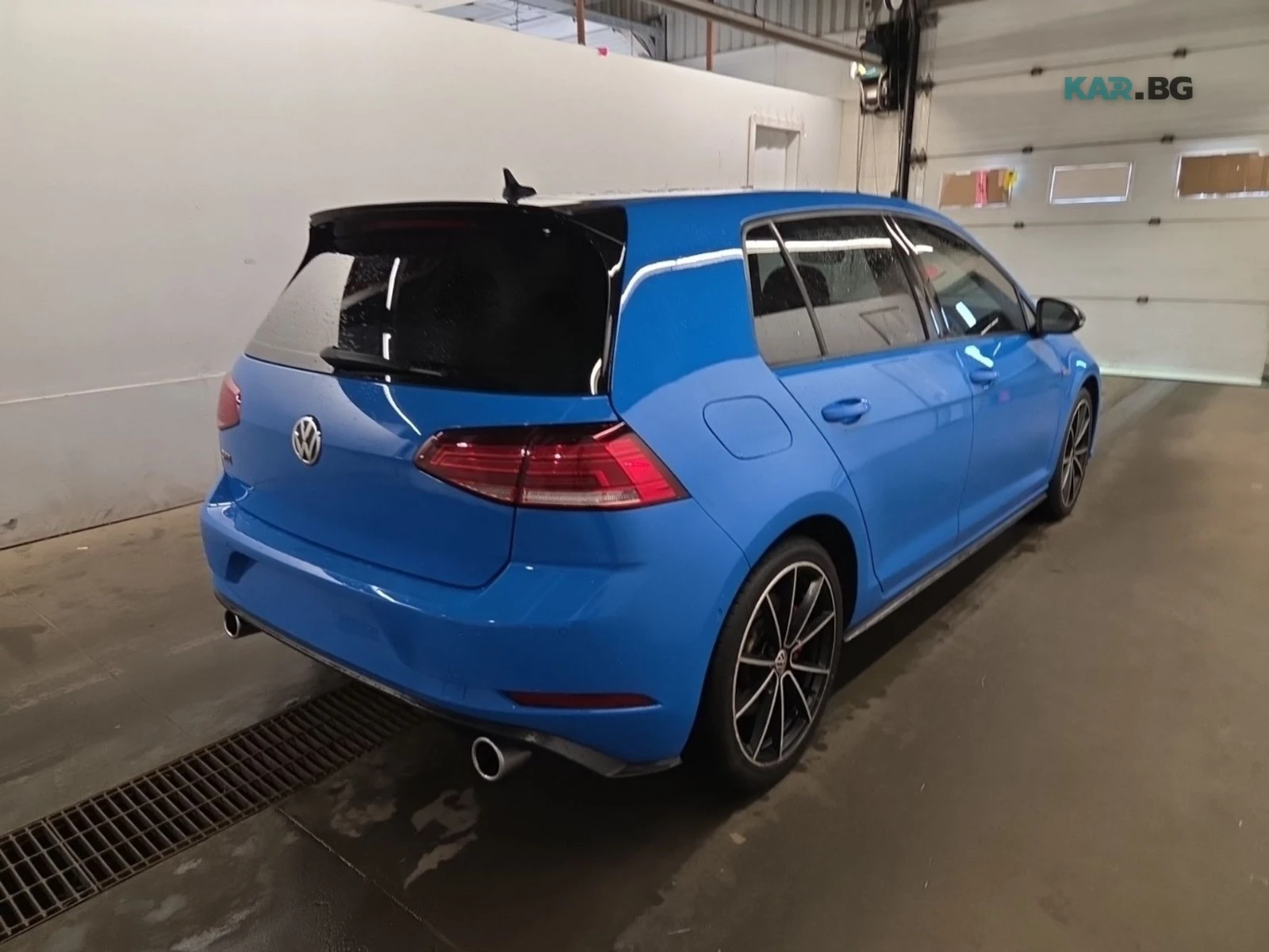 VW Golf GTI * AвтоКредит * (ЦЕНА ДО БГ), снимка 3 - Автомобили и джипове - 54825674