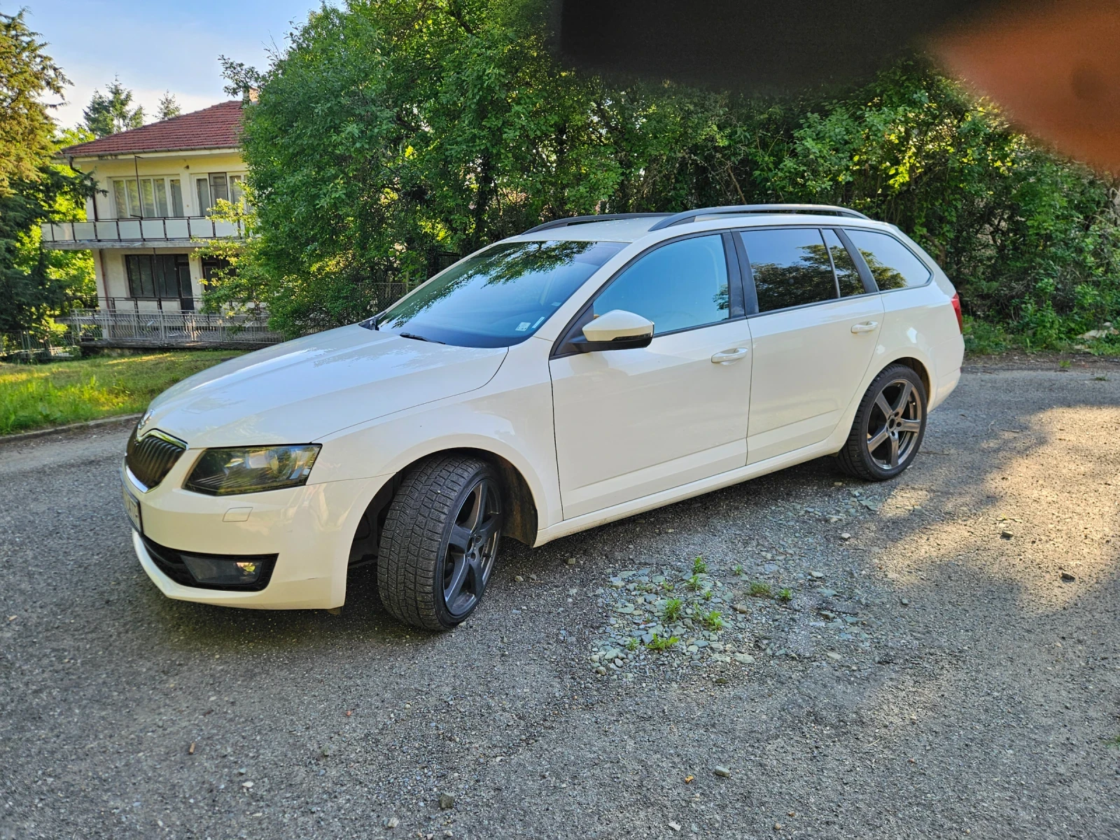 Skoda Octavia 2.0d 150кс, снимка 2 - Автомобили и джипове - 54862032