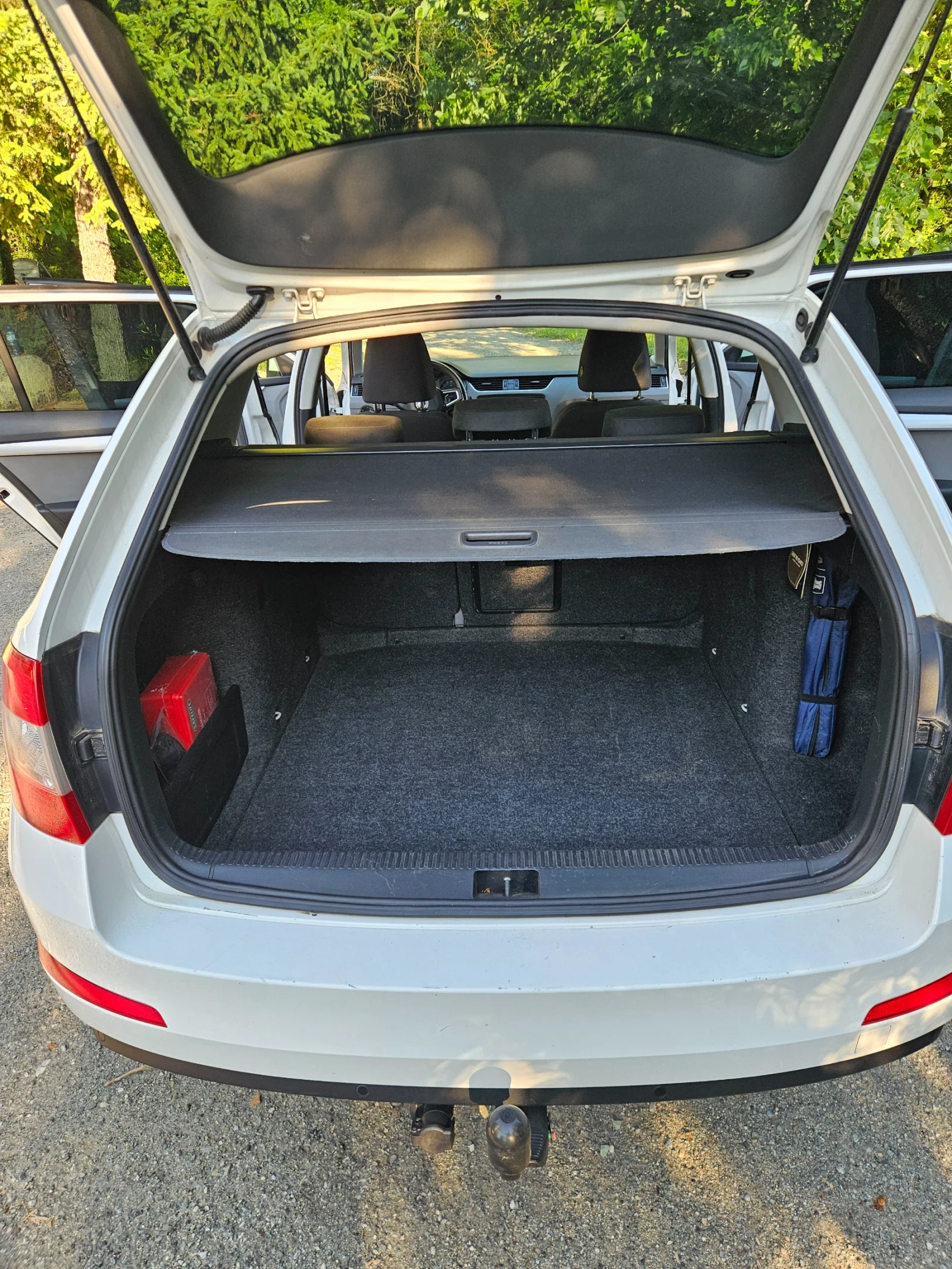 Skoda Octavia 2.0d 150кс, снимка 11 - Автомобили и джипове - 54862032