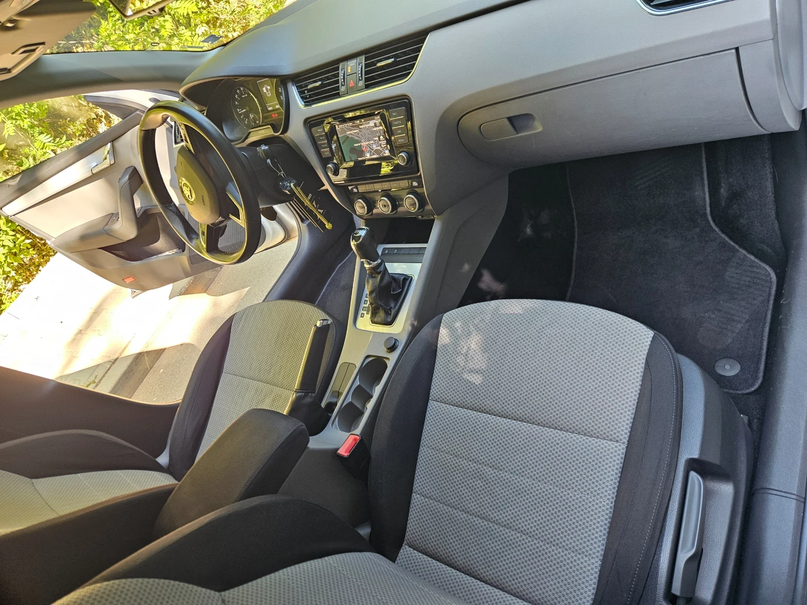 Skoda Octavia 2.0d 150�� | Mobile.bg � ����������� 12
