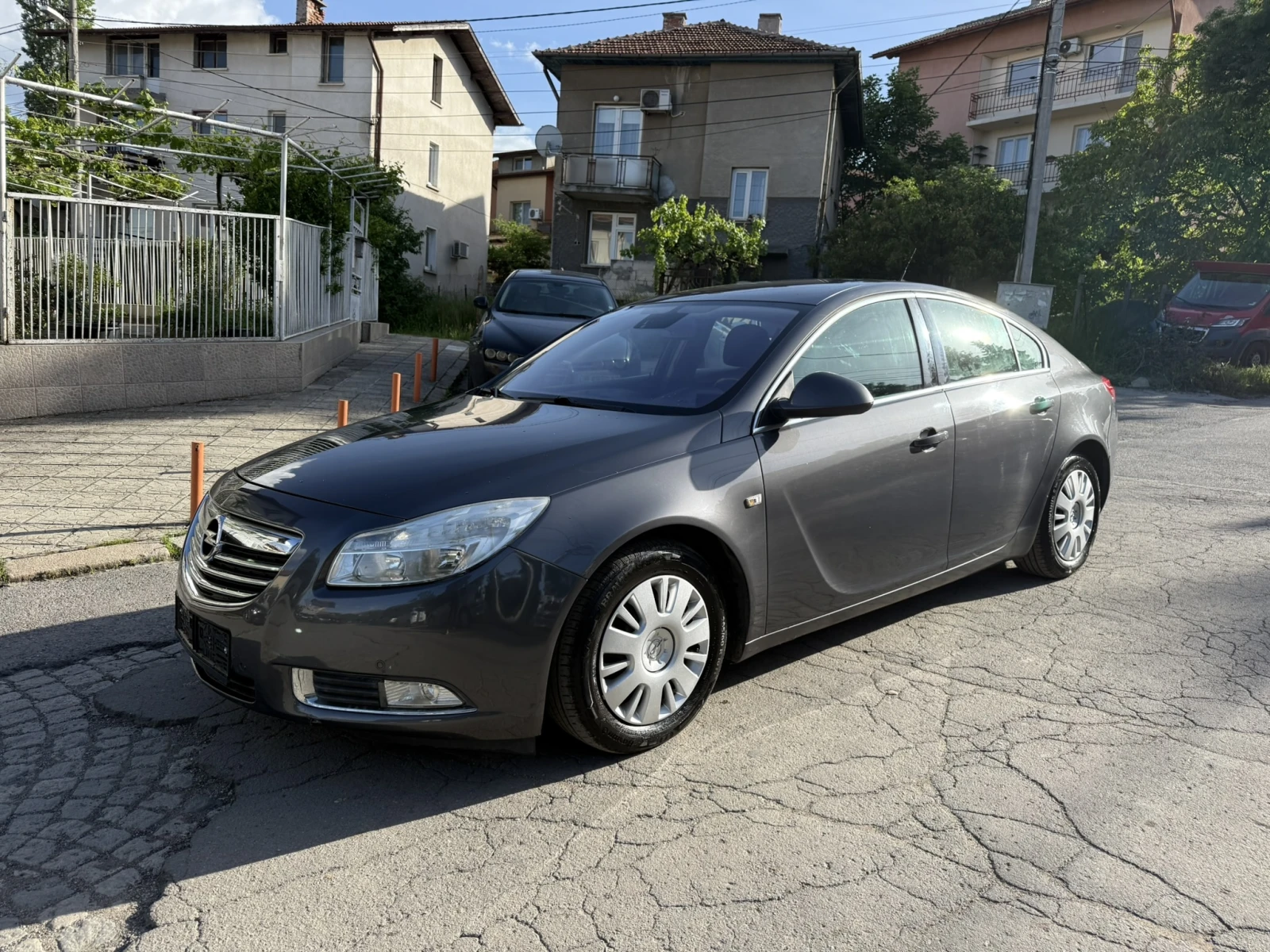 Opel Insignia 1.8 Газ/Бензин, снимка 3 - Автомобили и джипове - 55039196