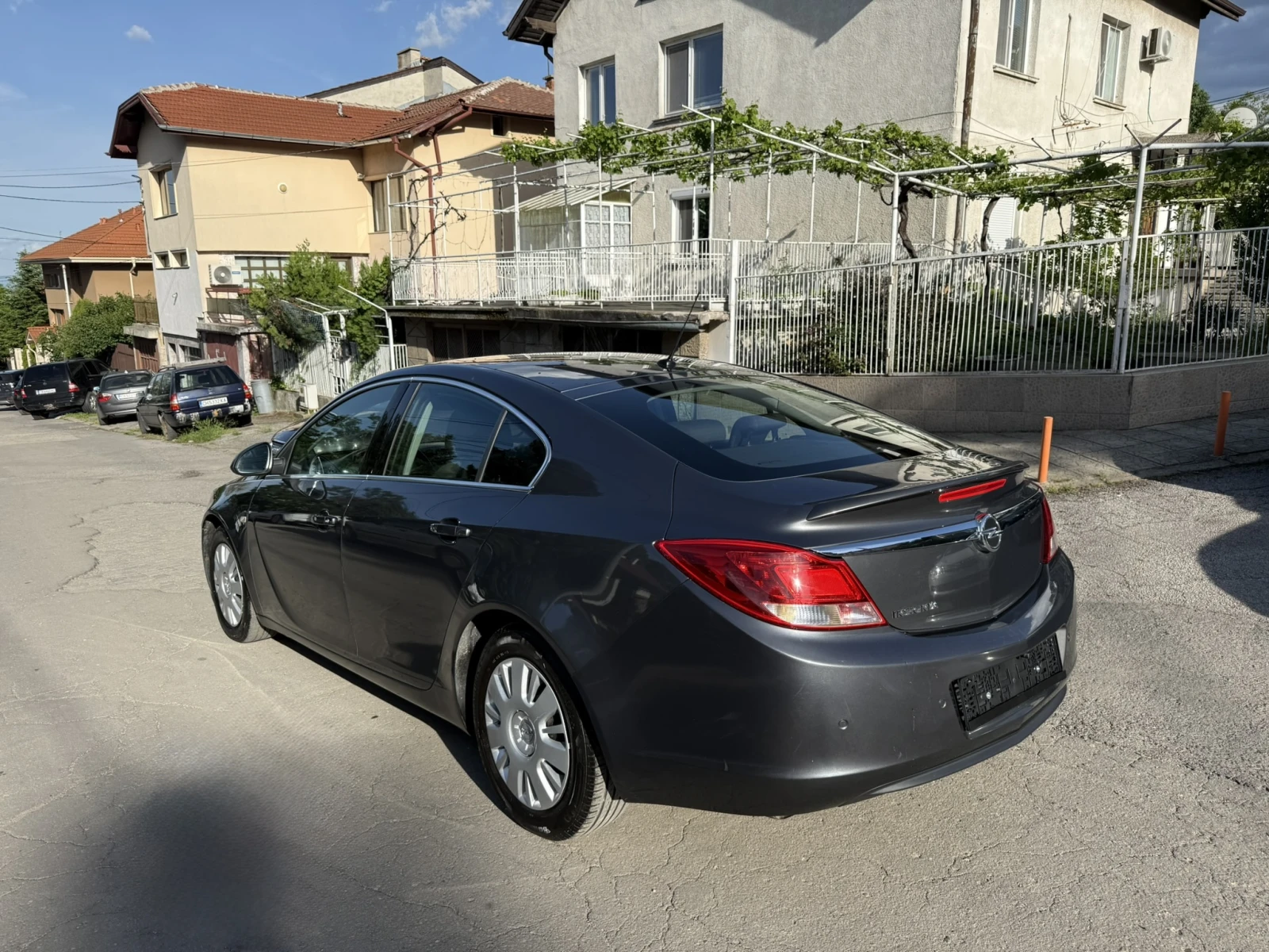 Opel Insignia 1.8 Газ/Бензин, снимка 5 - Автомобили и джипове - 55039196