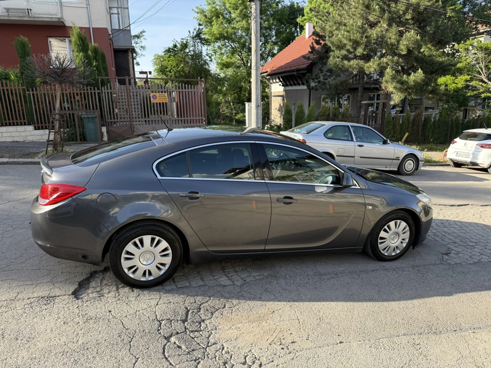 Opel Insignia 1.8 Газ/Бензин, снимка 7 - Автомобили и джипове - 55039196