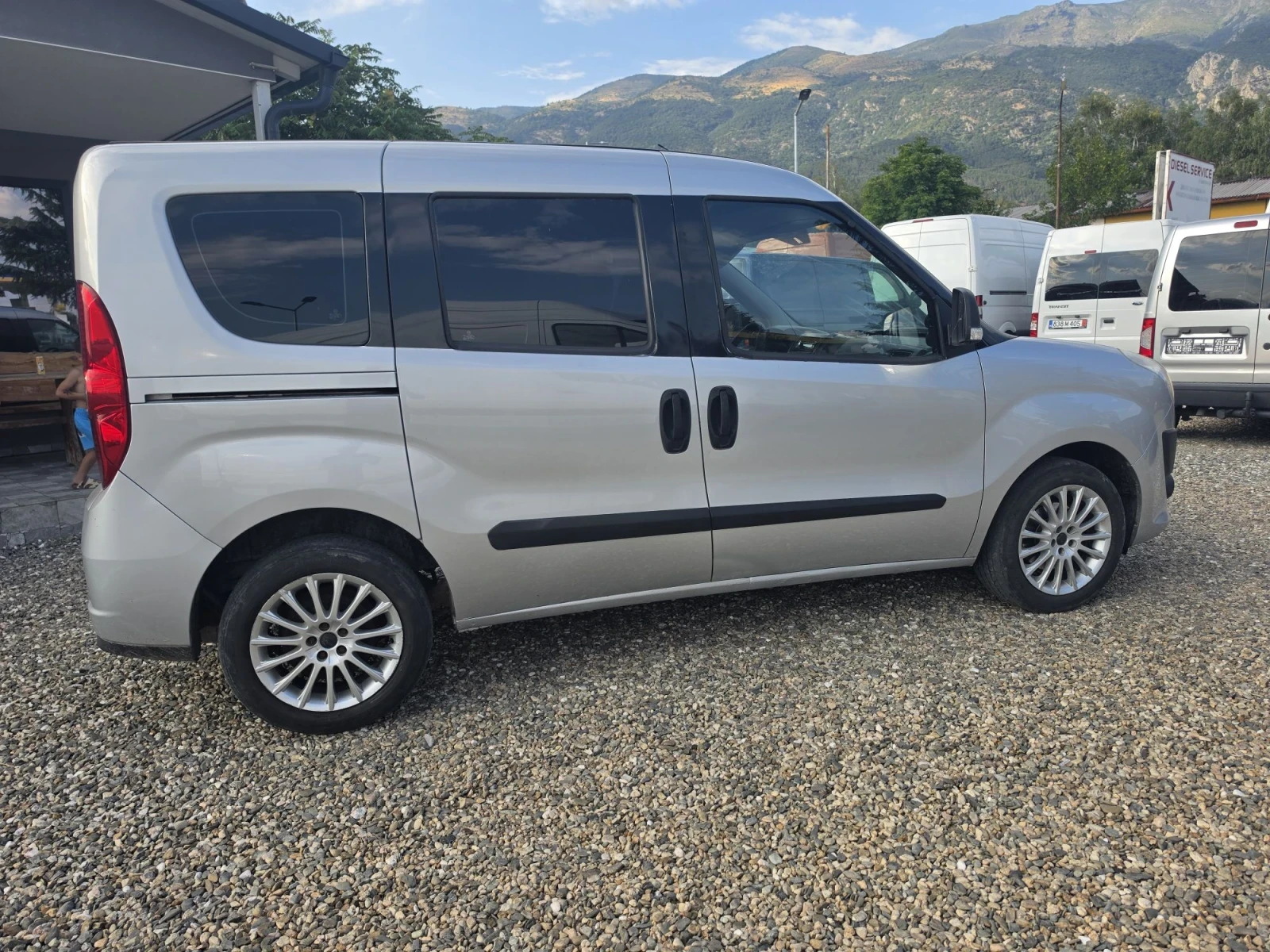 Fiat Doblo 1.6 multijet, снимка 2 - Автомобили и джипове - 55246943