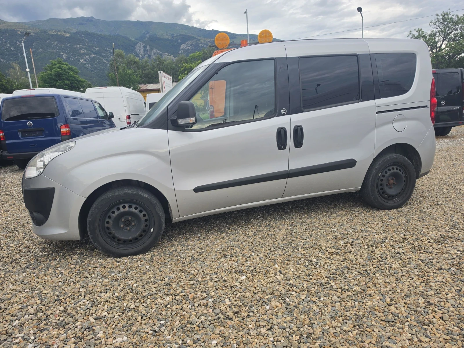 Fiat Doblo 1.6 multijet, снимка 3 - Автомобили и джипове - 55246943