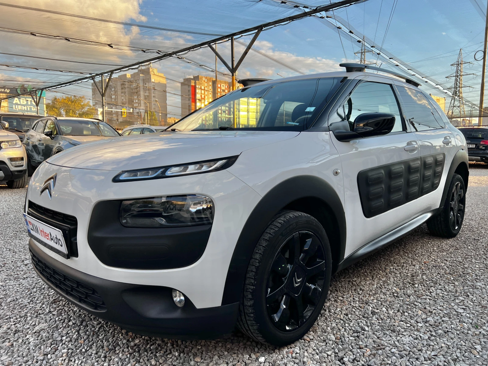 Citroen C4 Cactus 1.2i AUT/NAVI/КАМЕРА/РЕАЛНИ КИЛОМЕТРИ