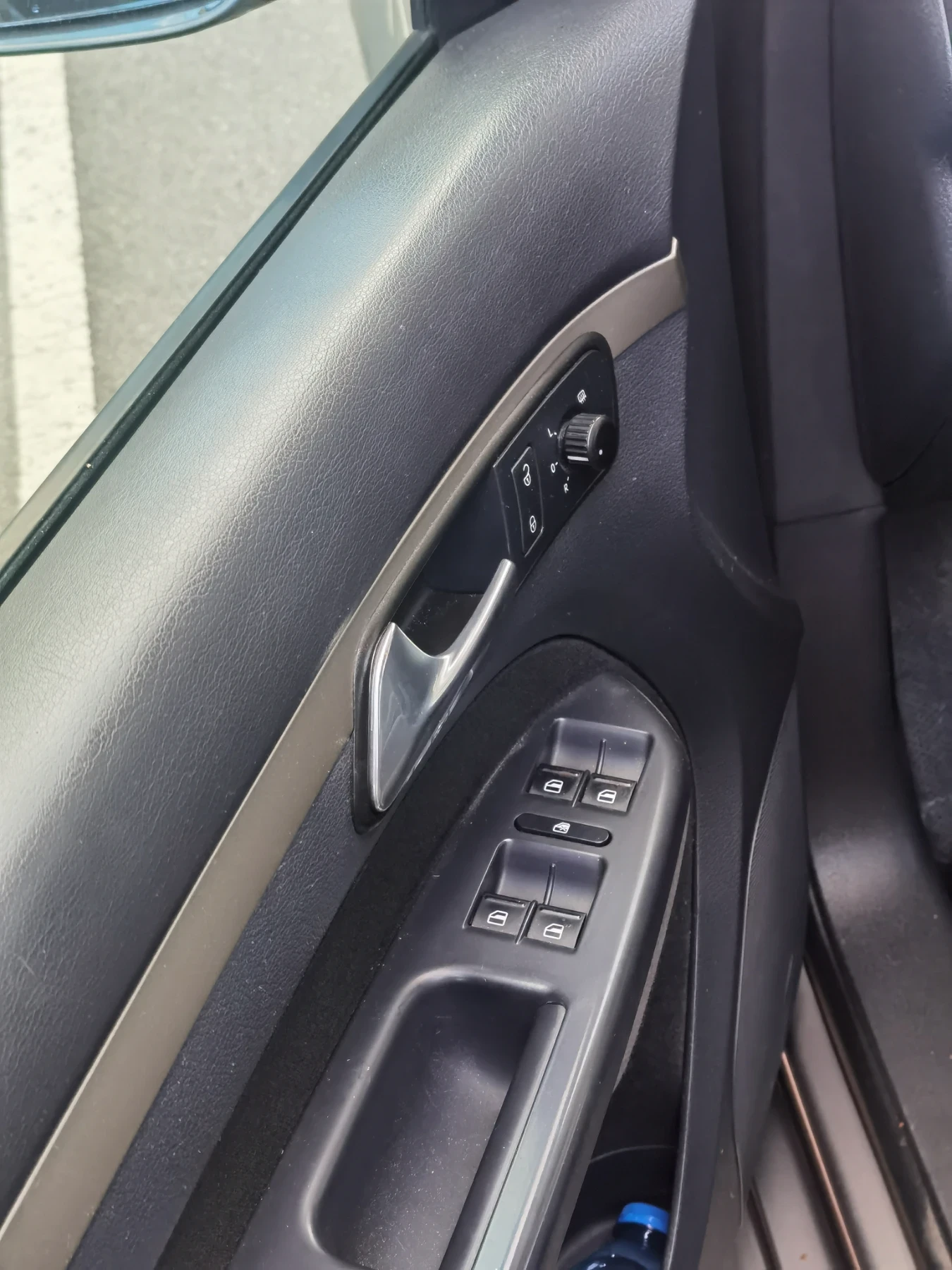 VW Touran, снимка 11 - Автомобили и джипове - 55729181
