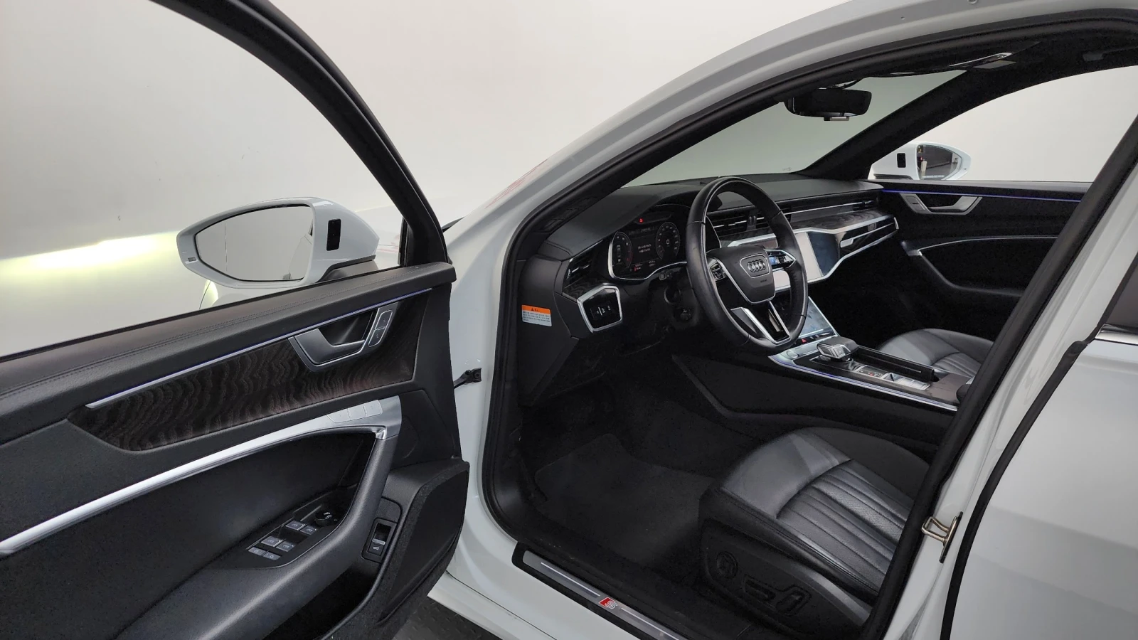 Audi A6, снимка 7 - Автомобили и джипове - 55833771