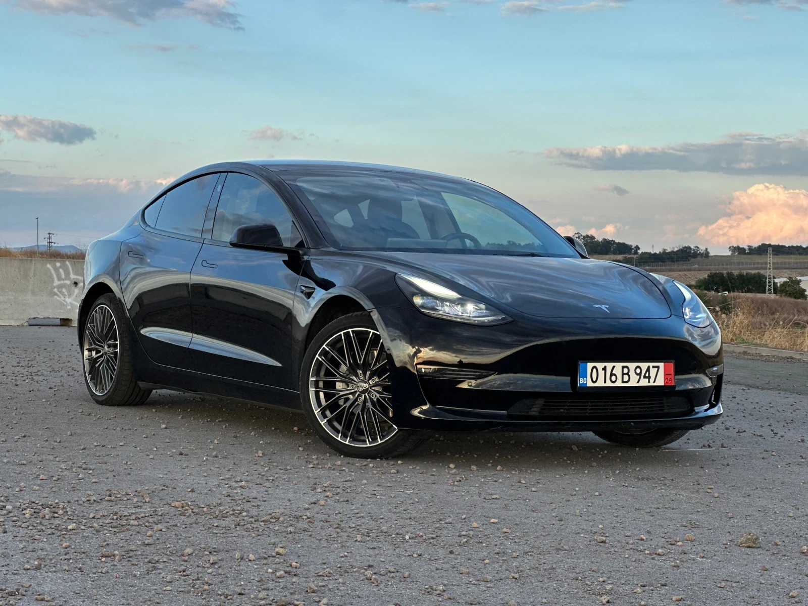 Tesla Model 3 Long Range Европейска Face Платено FSD термопомпа