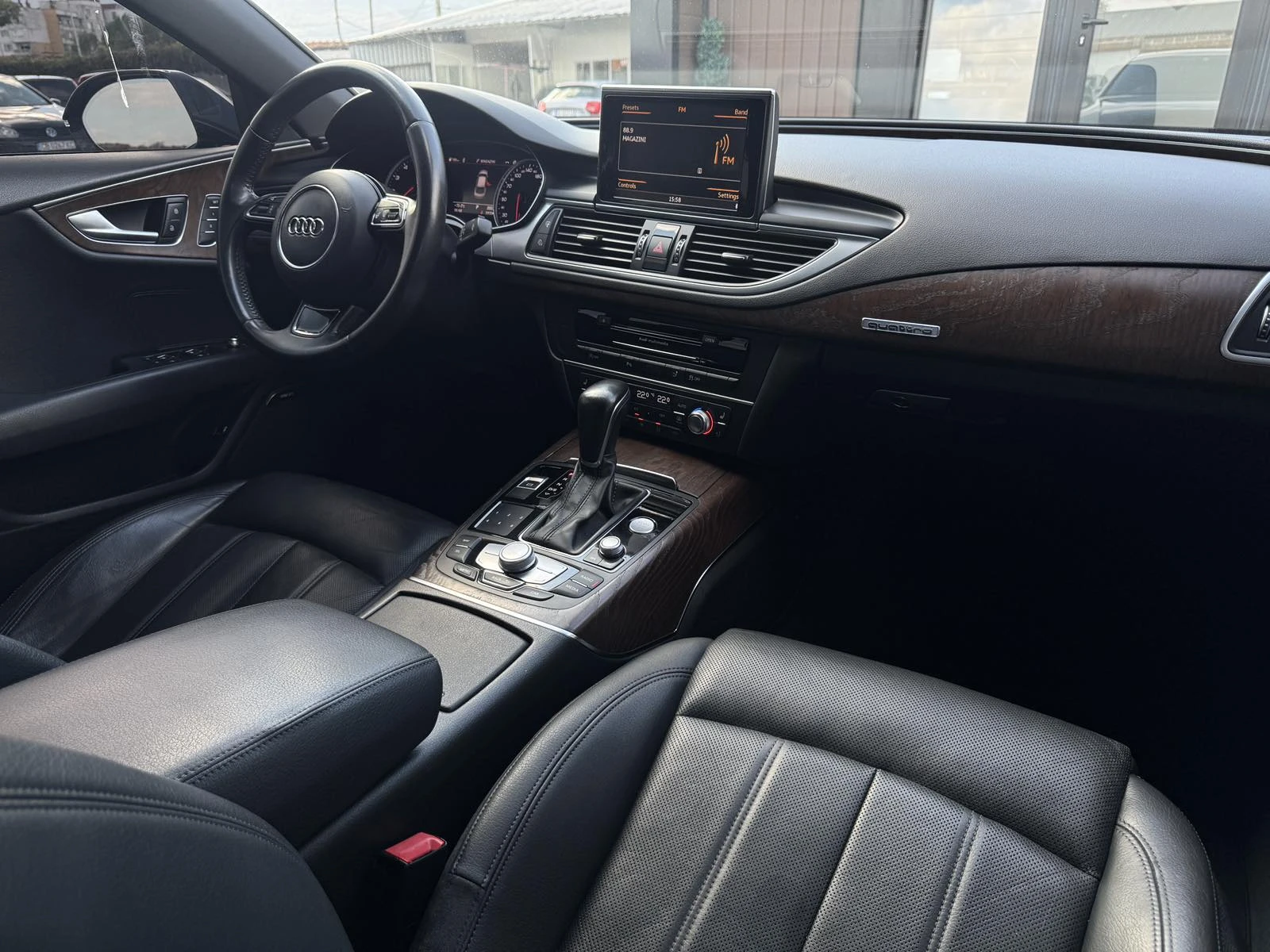 Audi A7 3.0TFSI* FACELIFT* S-Line* QUATTRO, снимка 10 - Автомобили и джипове - 56315237