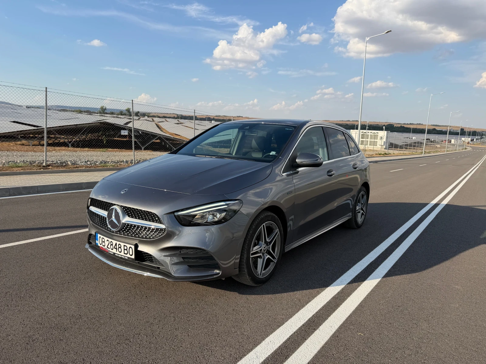 Mercedes-Benz B 250 Mercedes-benz B250eq power plug in hybrid