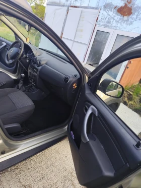 Dacia Duster 1.5 dci, снимка 9