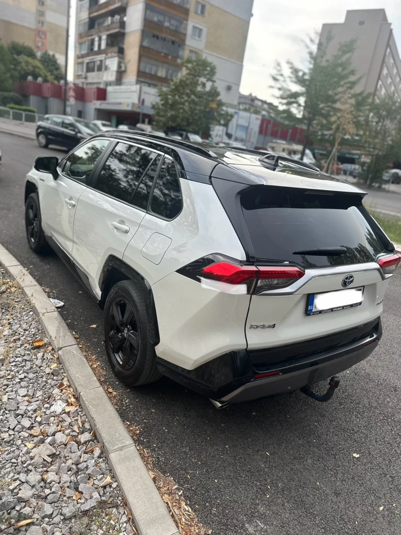 Toyota Rav4 220 HP Hybrid Гаранция, снимка 4 - Автомобили и джипове - 47420672