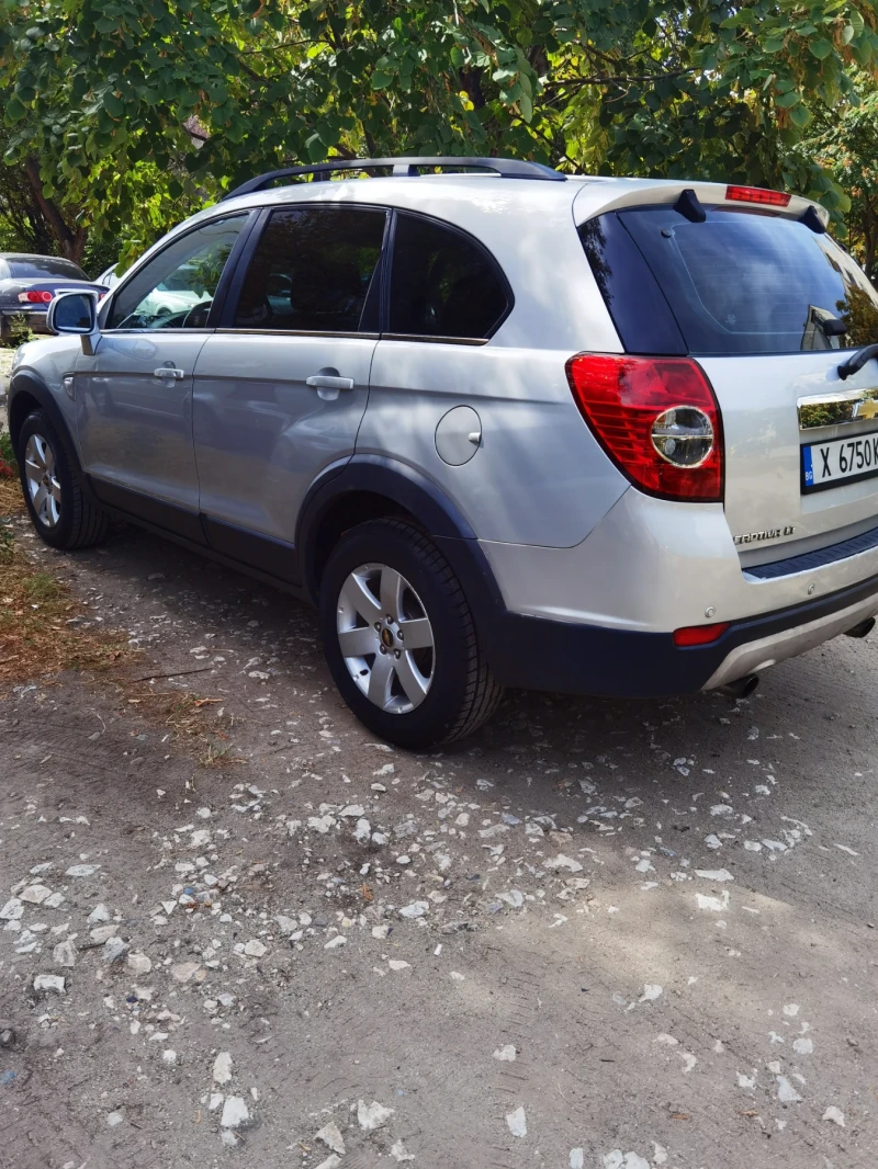 Chevrolet Captiva 2.0D, снимка 3 - Автомобили и джипове - 49005731