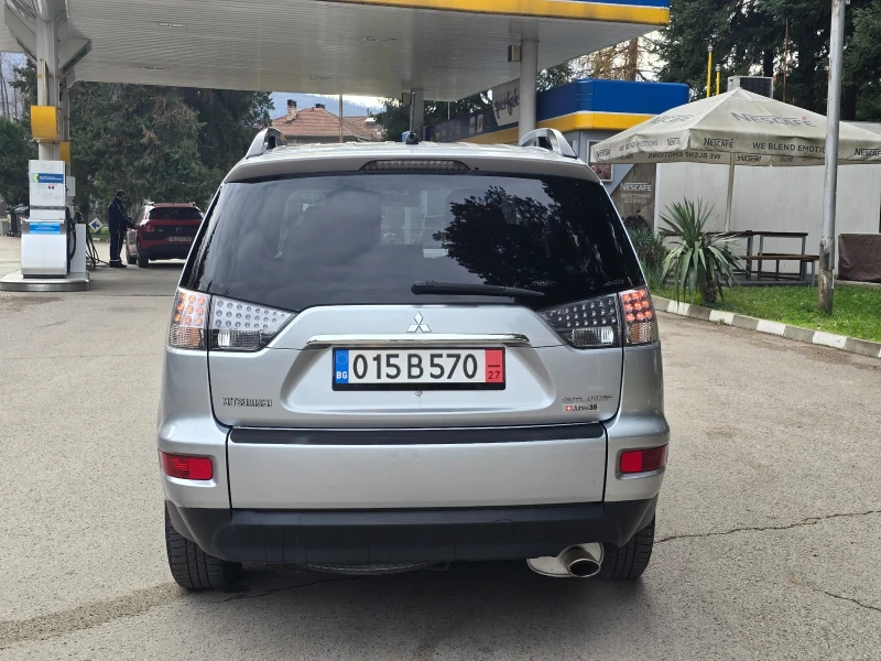 Mitsubishi Outlander 2.4i 4X4 ШВЕЙЦАРИЯ , снимка 6 - Автомобили и джипове - 52728062