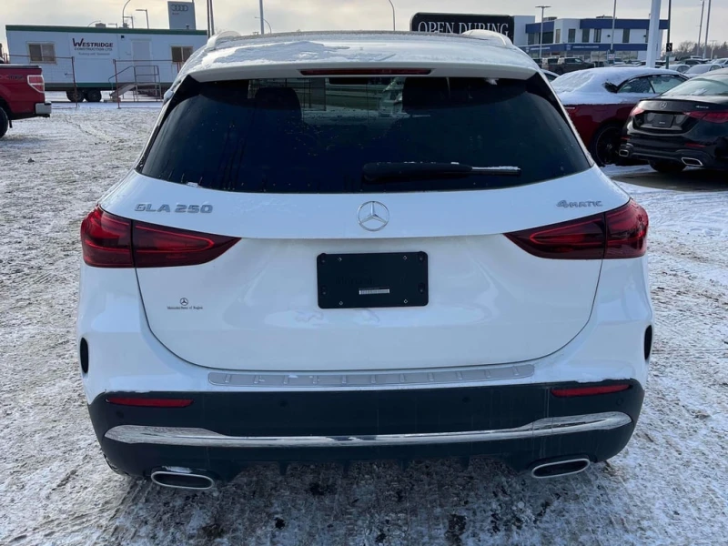 Mercedes-Benz GLA 250 * 250 * CARFAX * ФИНАНСИРАНЕ* , снимка 5 - Автомобили и джипове - 52801160