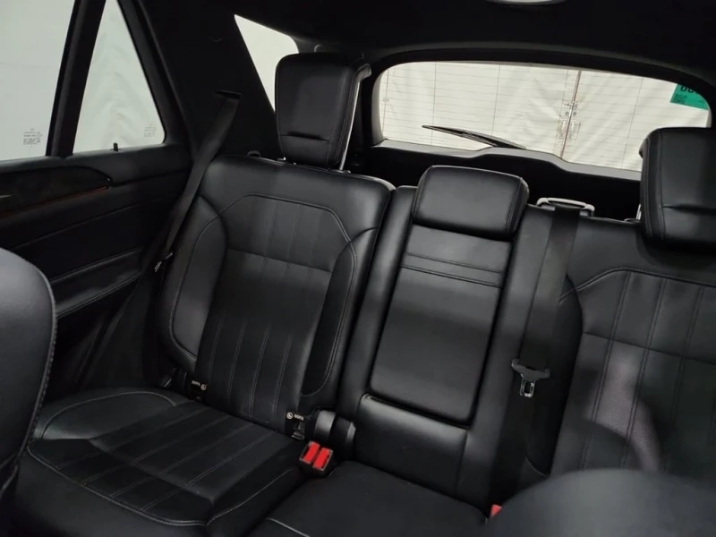 Mercedes-Benz GLE 350 * 350D AMG PACK * CARFAX * ЦЕНА ДО БЪЛГАРИЯ, снимка 13 - Автомобили и джипове - 53057123