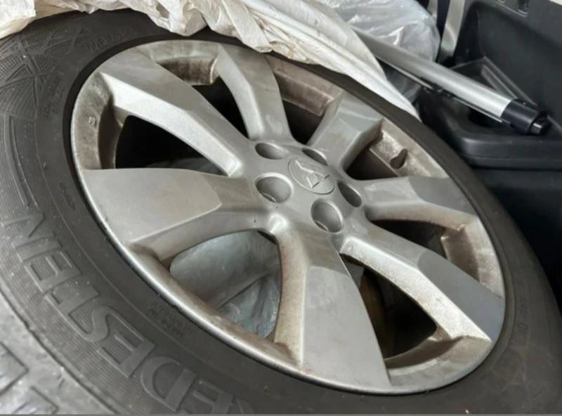 Mitsubishi Outlander Plug-in Hybrid , снимка 5 - Автомобили и джипове - 53432859