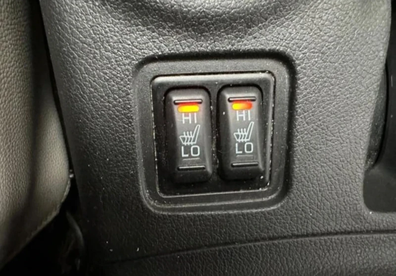 Mitsubishi Outlander Plug-in Hybrid , снимка 10 - Автомобили и джипове - 53432859