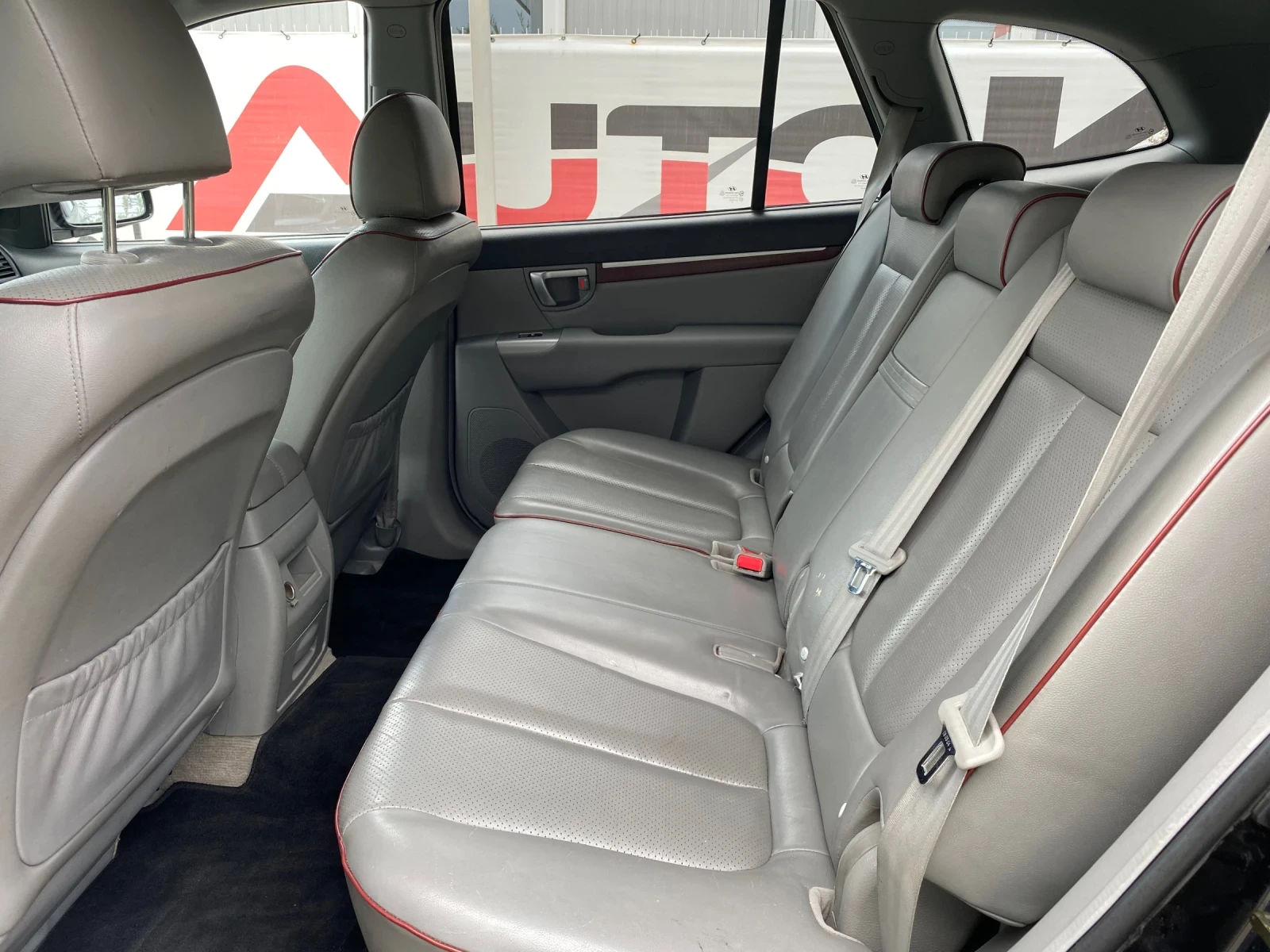 Hyundai Santa fe 2.7i-190кс= 4х4= АВТОМАТ= ГАЗ* LANDI RENZO* = ПОДГ - изображение 9