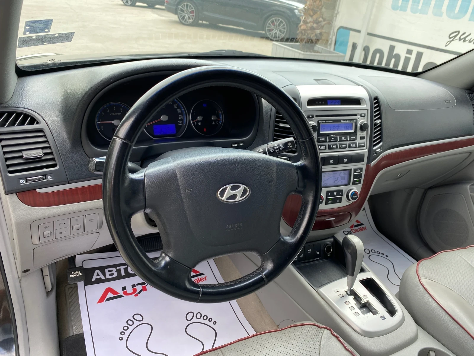 Hyundai Santa fe 2.7i-190кс= 4х4= АВТОМАТ= ГАЗ* LANDI RENZO* = ПОДГ - изображение 8