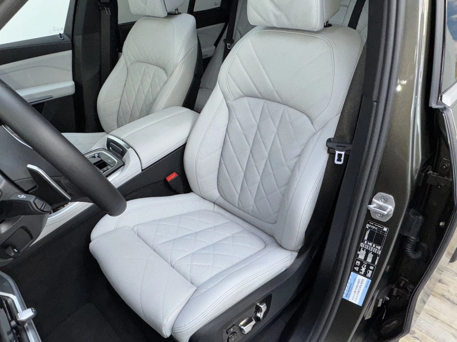 BMW X5 4.0i xDrive - изображение 7