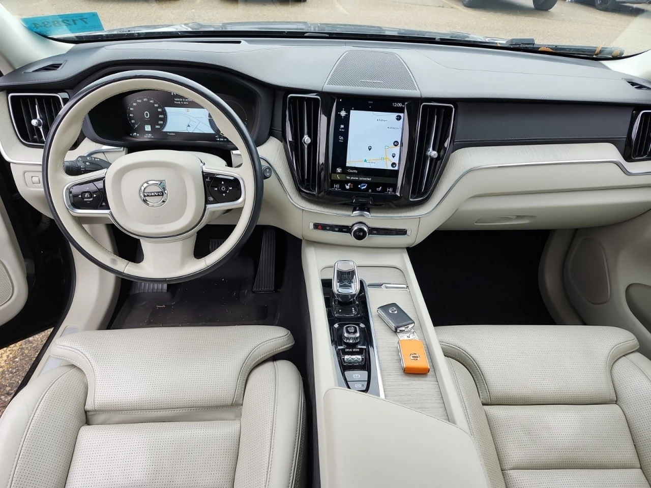 Volvo XC60 * АВТО КРЕДИТ* ЦЕНА ДО БГ * СЕРВИЗНА ИСТОРИЯ *  - изображение 8