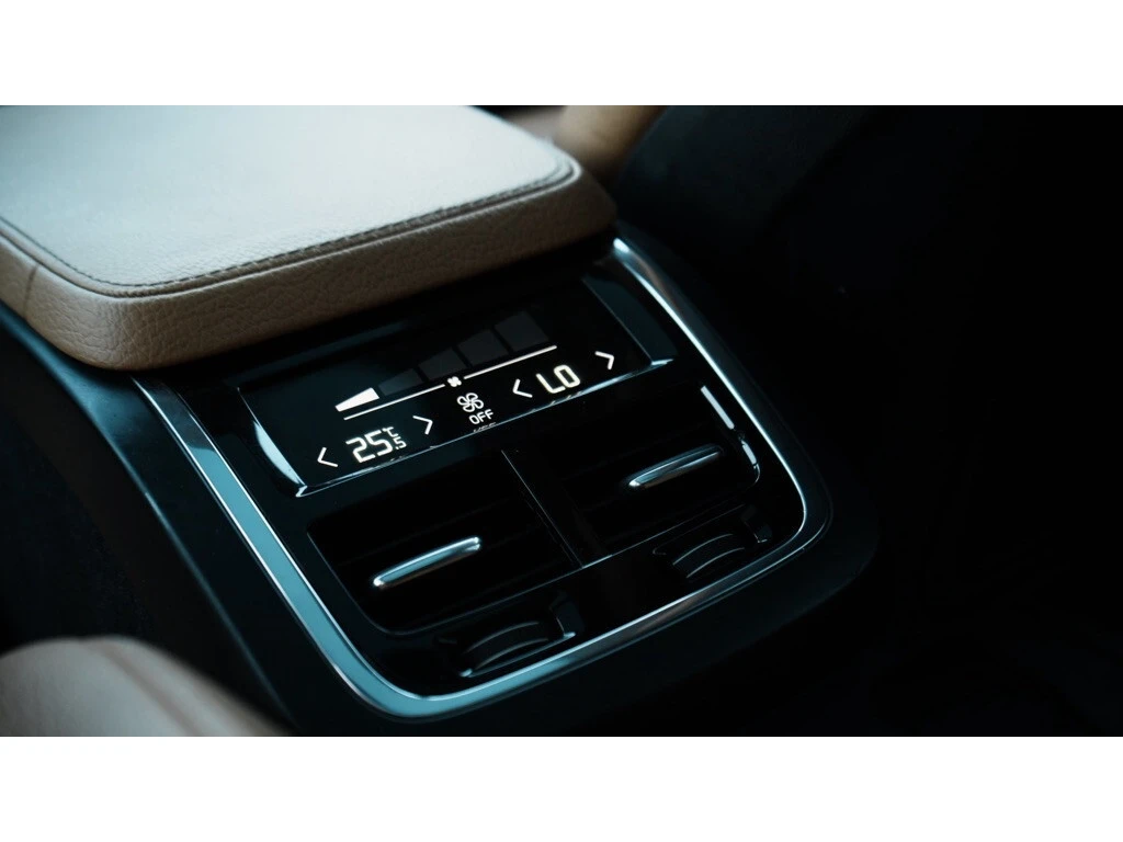 Volvo Xc90 * T6 Momentum * CARFAX *    | Mobile.bg   9