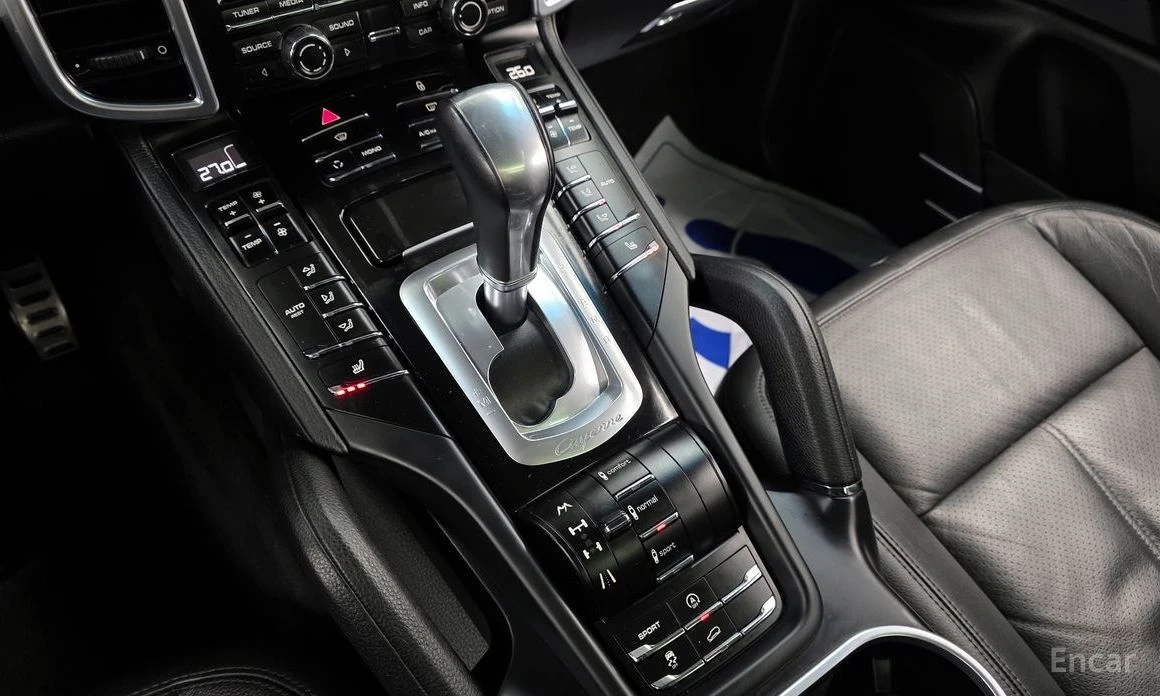 Porsche Cayenne  - изображение 9