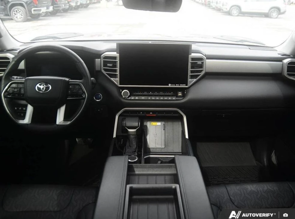 Toyota Tundra Limited | Running Boards  | Adaptive Cruise Contro - изображение 10