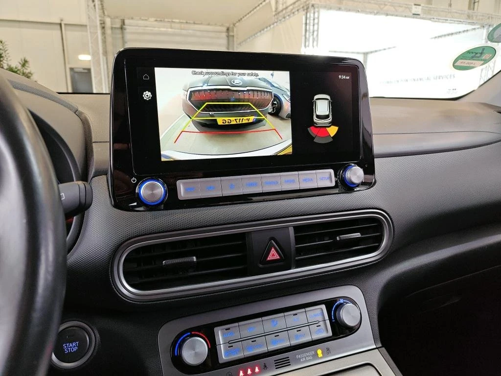 Hyundai Kona 64kWh, снимка 8 - Автомобили и джипове - 54214164