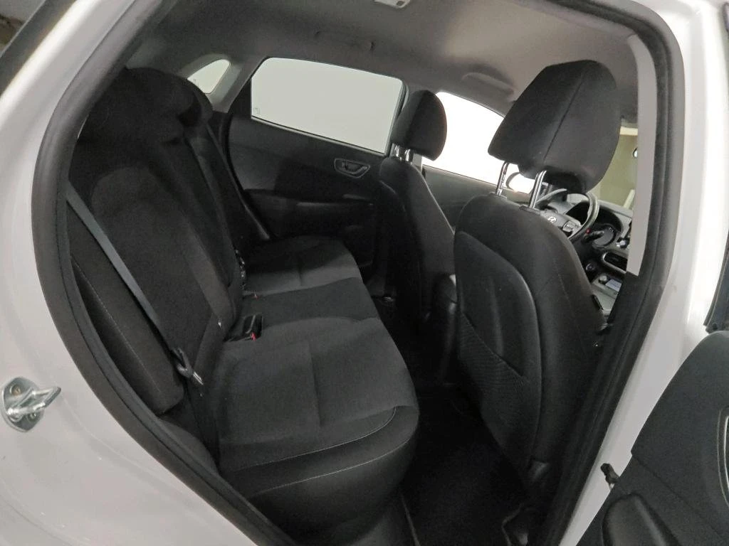 Hyundai Kona 64kWh, снимка 7 - Автомобили и джипове - 54214164