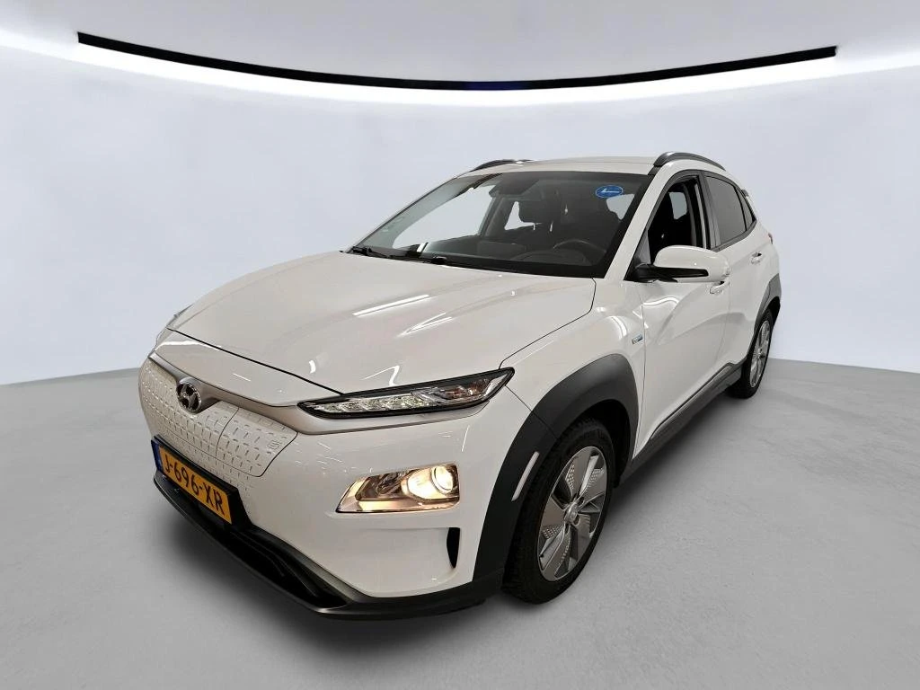 Hyundai Kona 64kWh, снимка 2 - Автомобили и джипове - 54214164