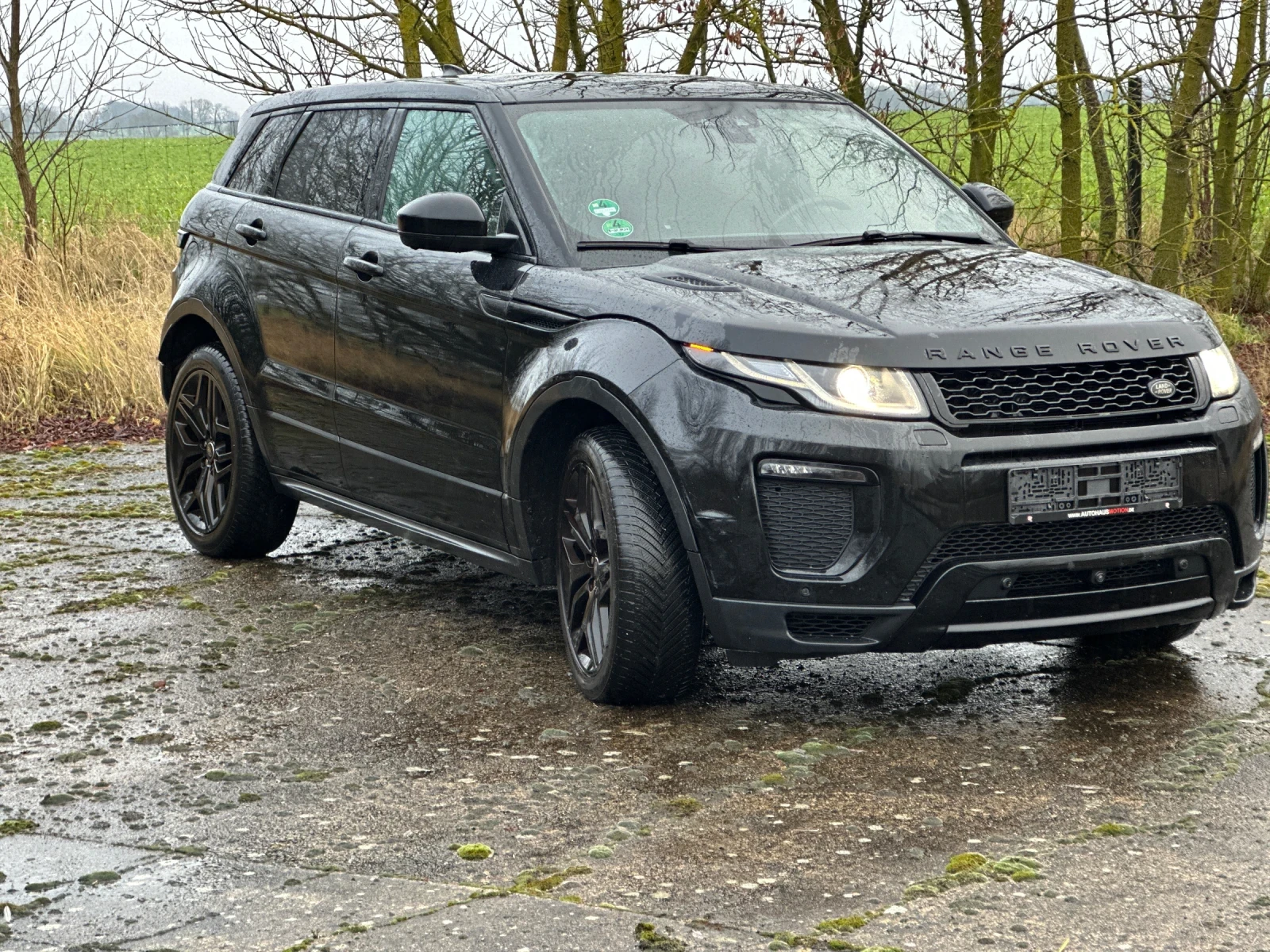 Land Rover Range Rover Evoque HSE Black Edition / 4x4 / 360 Kamera / Meridian, снимка 3 - Автомобили и джипове - 54322831
