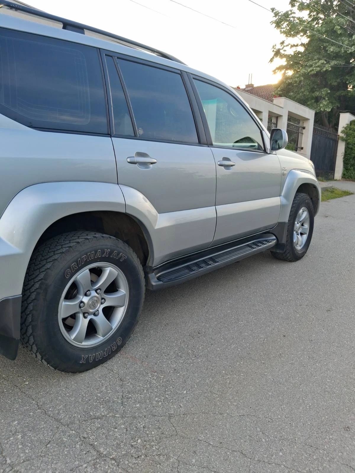 Toyota Land cruiser 120, снимка 6 - Автомобили и джипове - 54869273
