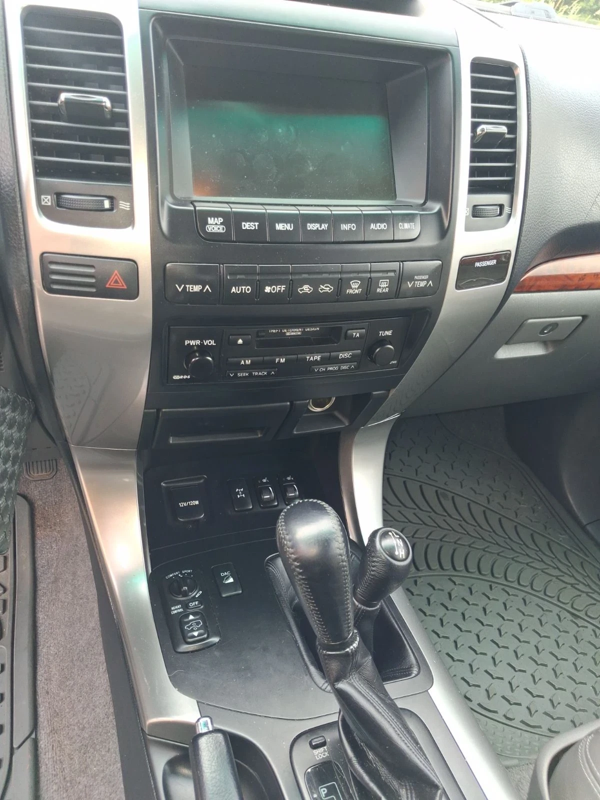 Toyota Land cruiser 120, снимка 7 - Автомобили и джипове - 54869273
