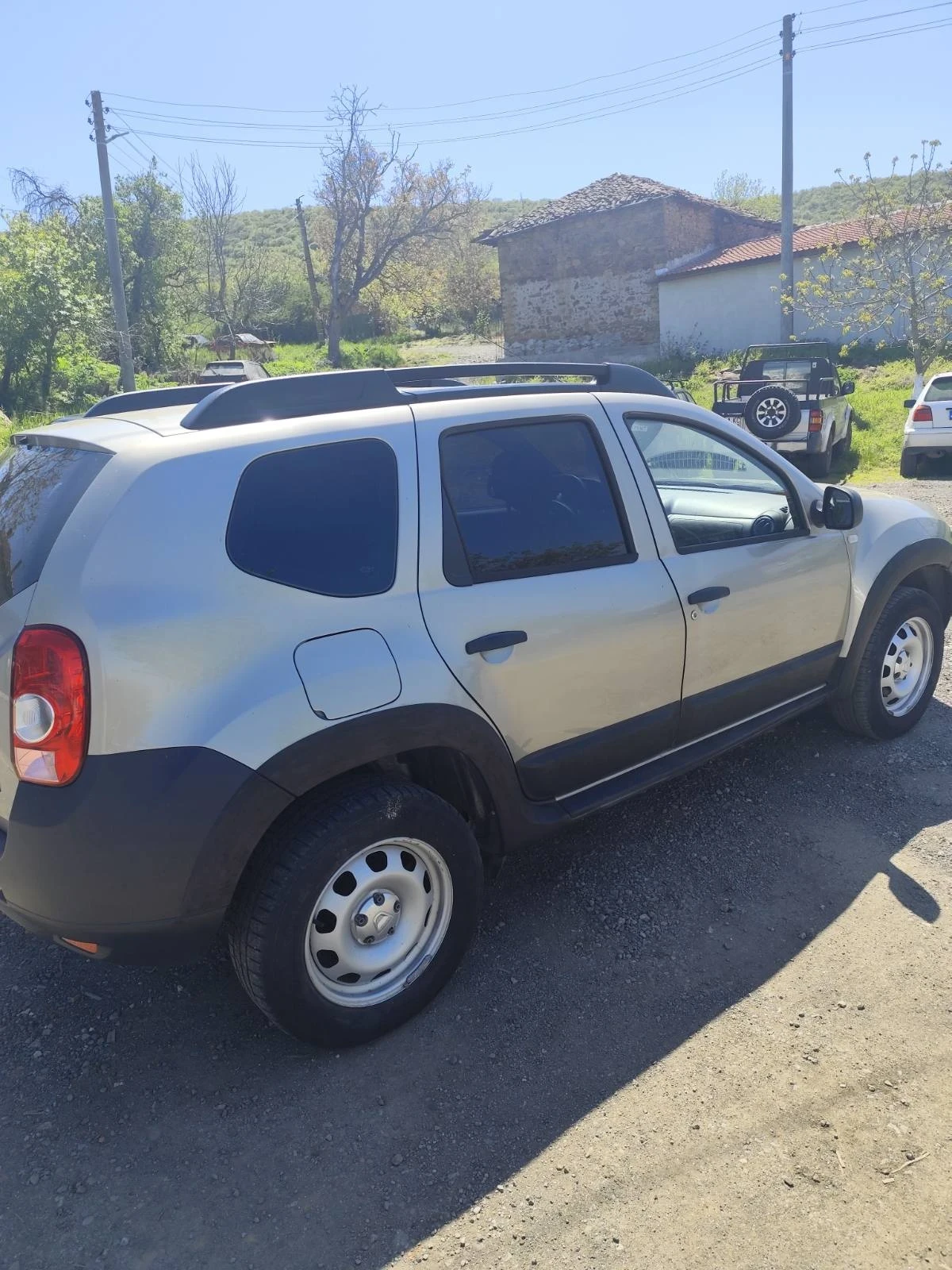 Dacia Duster 1.5 dci, снимка 2 - Автомобили и джипове - 54972082